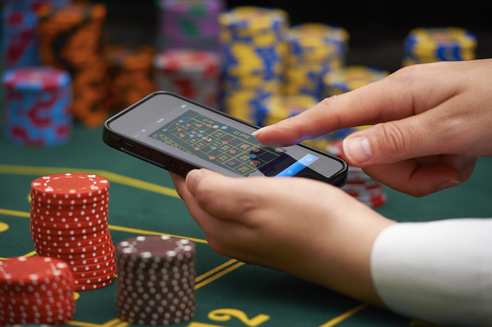 Online Gambling: A Growing Industry in the Digital Age