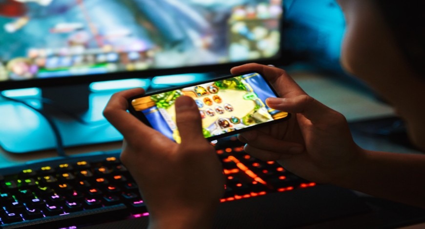 The World of Online Games: Entertainment, Connection, and Evolution